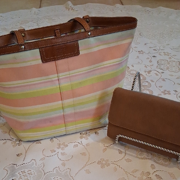 Coach Striped Canvas Tote and Unbranded Long Wallet - Picture 2 of 16